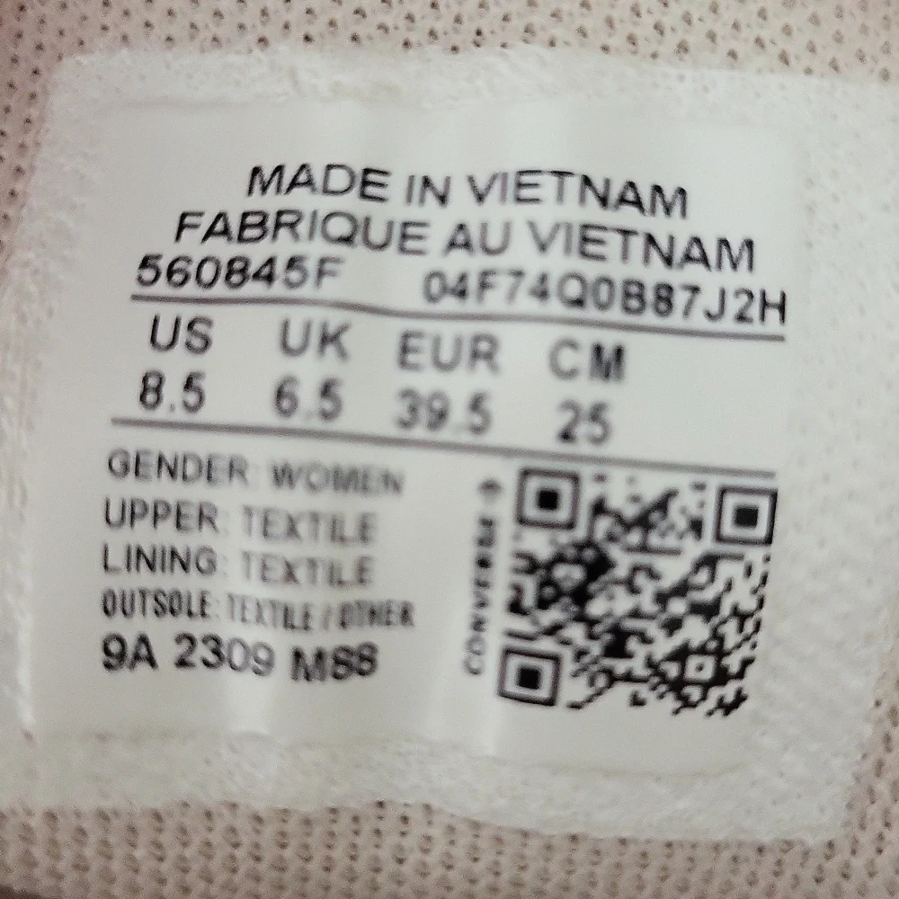 NWOB Converse Chuck Taylor All Star Lift Black Women's 8.5 - Picture 8 of 10